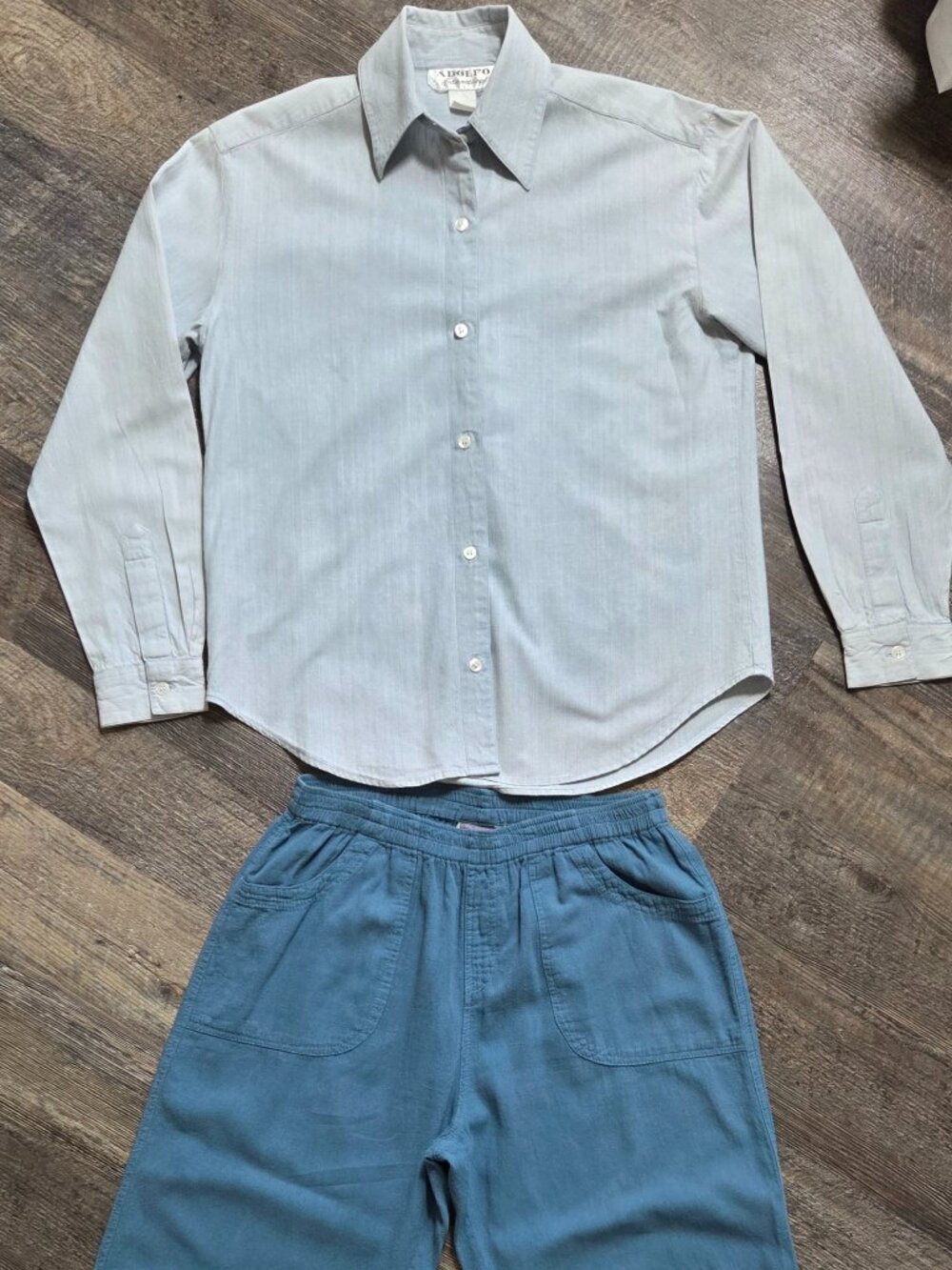 2-Piece Set- Blue Capri Pants + Light Blue Button Down Shirt Sz -XSm-Small